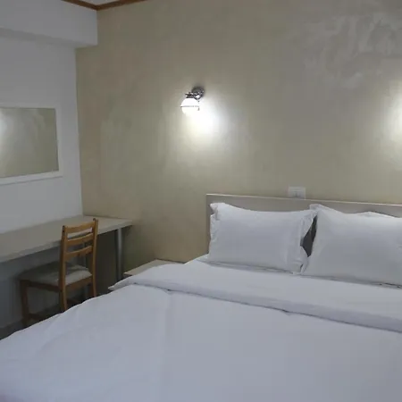 Hotel de apartamente Marina Srl *