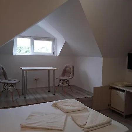 Marina Srl Hotel de apartamente *